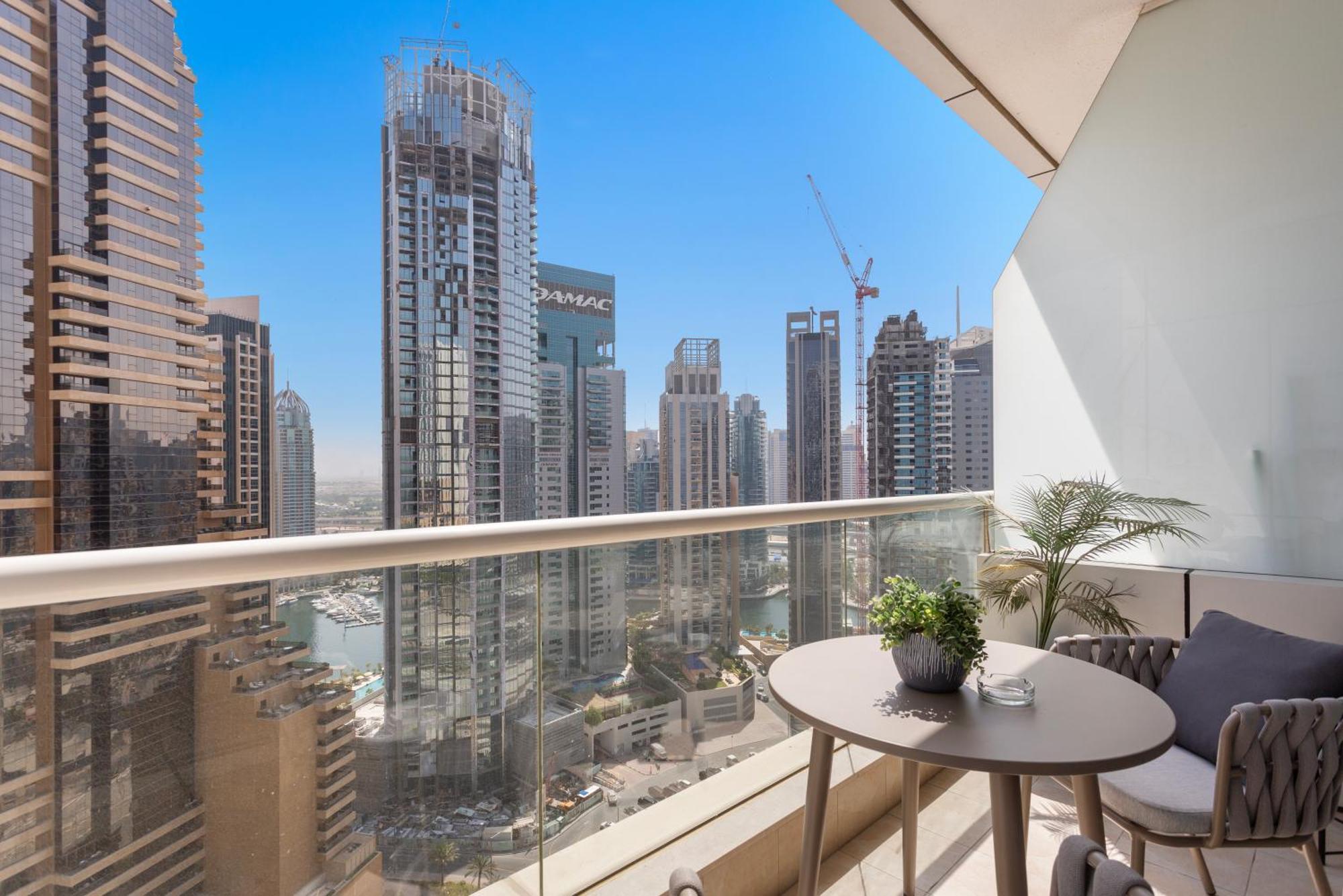 Marina Seaside Living Prime Location By The *